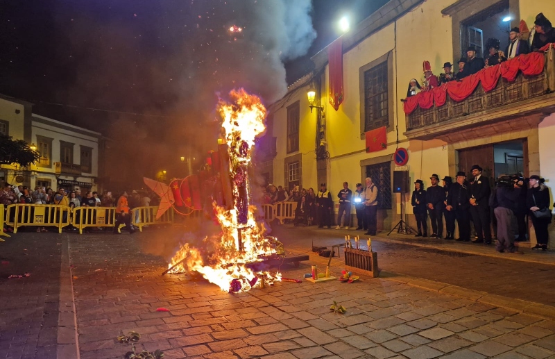 Un deslucido Entierro de la Sardina pone fin al carnaval de Telde
