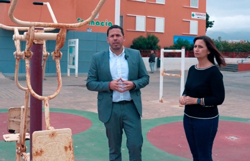 Héctor Suárez denuncia el abandono y estado deplorable de los aparatos biosaludables de Las Remudas