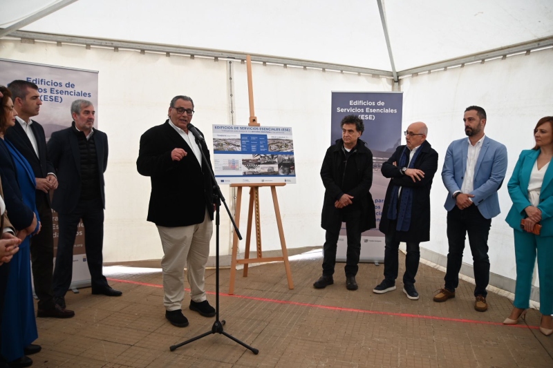 El Gobierno de Canarias coloca la primera piedra del edificio de servicios esenciales que estará situado en Telde