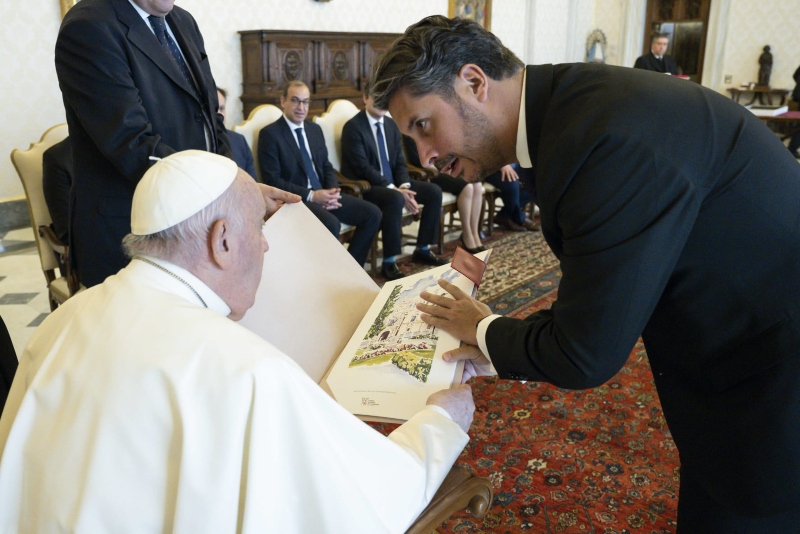 El Papa Francisco recibe a la delegación de las Ciudades Patrimonio encabezada por Luis Yeray Gutiérrez