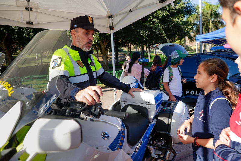 La Policía Local de Las Palmas  celebra la Semana de la Seguridad Vial con campañas de sensibilización