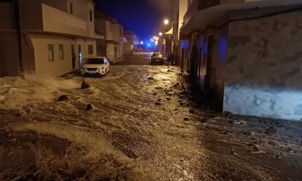 Los fenómenos costeros e inundaciones ocasionan desalojos, daños e incidencias en Arico