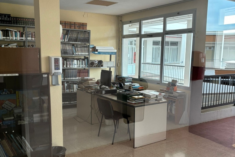 Nueva Canarias Telde denuncia que la biblioteca del barrio de Jinámar, lleva cerrada más de un mes