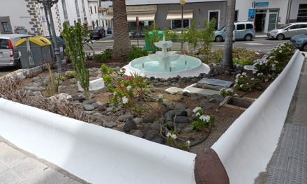  Telde remoza la fuente ubicada junto a Correos en el barrio de San Juan