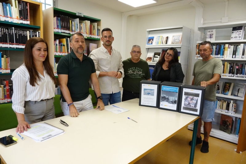 Santa Cruz entrega a los vecinos los proyectos para rehabilitar 281 viviendas en Añaza