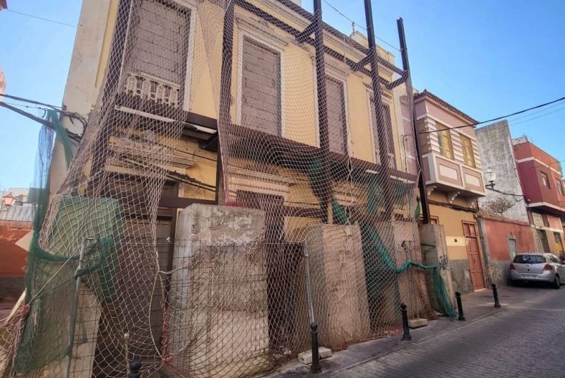 Los vecinos de la calle Juan Diego de la Fuente en San Gregorio (Telde), harto de la inacción del Ayuntamiento de Telde
