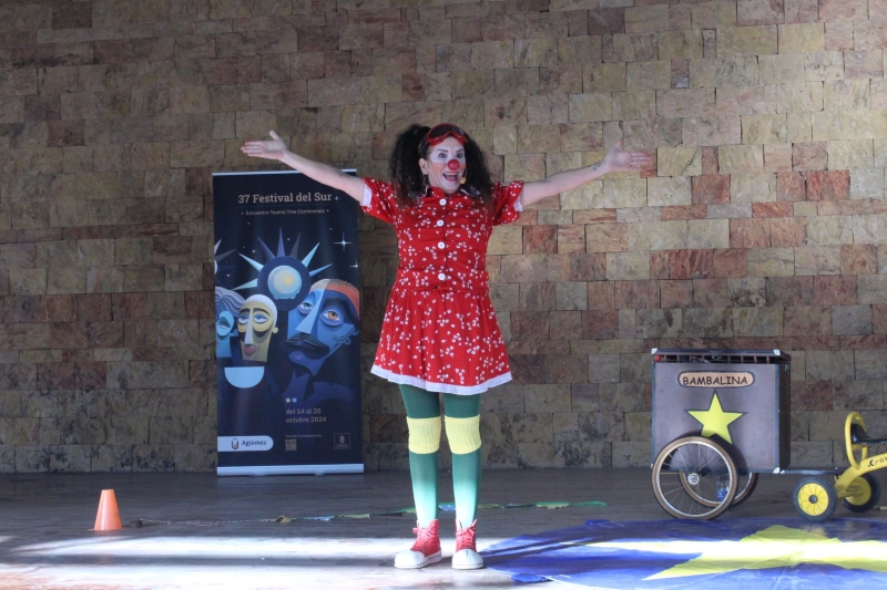 Más de 2.000 personas disfrutaron del teatro, el circo y la danza en la 37ª edición del Festival del Sur