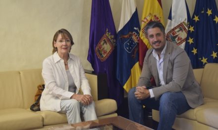 La Laguna entrega la llave de la ciudad a Maisa Navarro en el 25 aniversario de la inclusión del conjunto histórico en la lista de Patrimonio Mundial