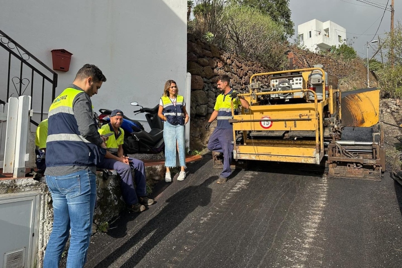 Santa Cruz inicia trabajos de asfaltado en varias calles del distrito Anaga