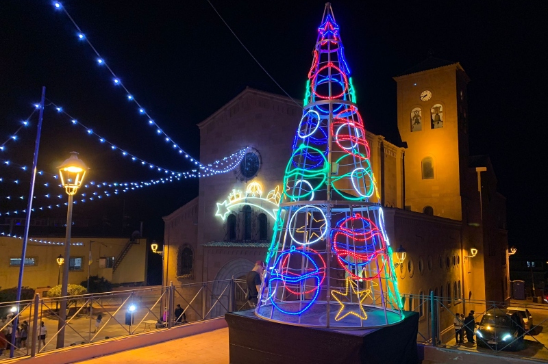 Tradición y sostenibilidad iluminan la Navidad en los  barrios de La Laguna