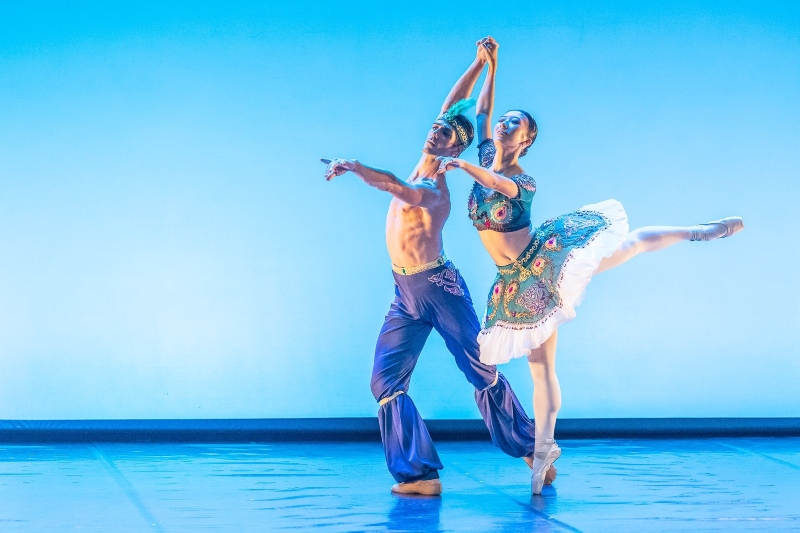 El bailarín palmero Dorian Acosta protagoniza Soirée du ballet este sábado en el Teatro Cruce de Culturas del Cruce de Arinaga