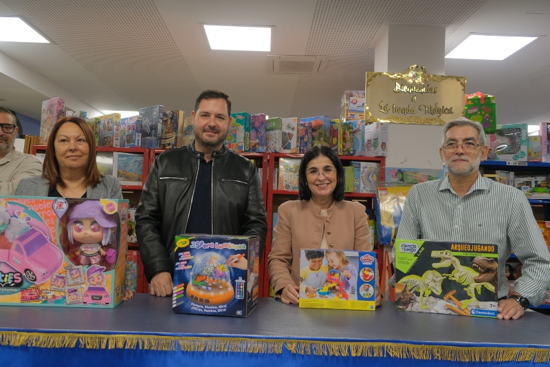 Darias anima a la ciudadanía a participar en la recogida solidaria de juguetes de la Casa de Galicia