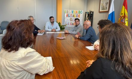El Ayuntamiento de Telde procede al cierre  de la parcela de Hoya del Pozo