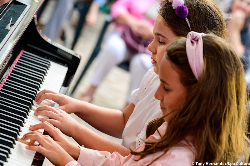 La Escuela Municipal de Educación Musical de Las Palmas de Gran Canaria celebra el recital ‘Piano y compañía’