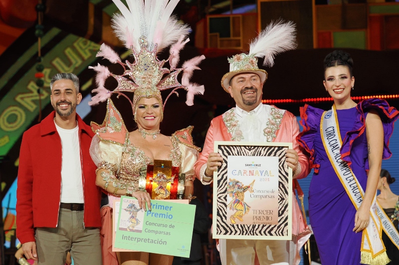 Cariocas conquistó esta noche el primer premio de Interpretación en el concurso de Comparsas de Santa Cruz
