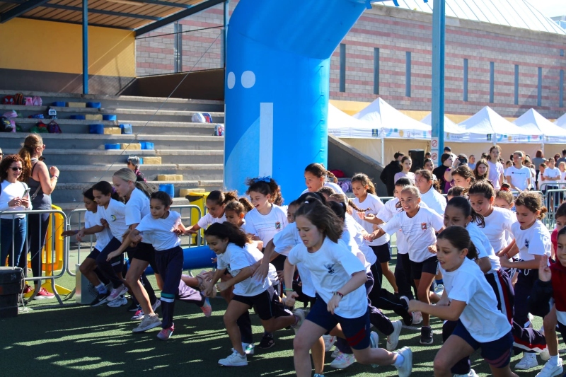Más de 700 estudiantes de infantil, primaria y secundaria compiten en el Cross Escolar Municipal