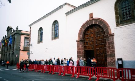 Cientos de personas visitan a la ‘Siervita’ en La Laguna, en honor a su  294 aniversario