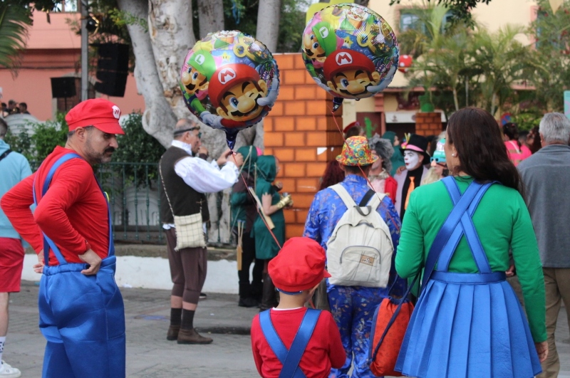 Agüimes se echa a la calle para celebrar su Carnaval de Día