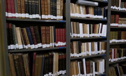 La Casa de Colón expone los libros más antiguos de su valioso Fondo Ballesteros