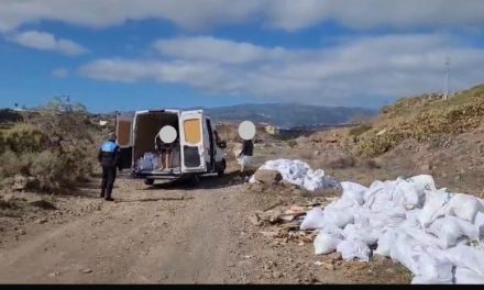 La Unidad de Medio Ambiente de la Policía Local de Telde identifica a un constructor que vertía escombros en el Barranco Real 