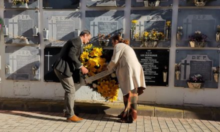 Agüimes recuerda la figura del escritor Orlando Hernández en el 89º aniversario de su nacimiento