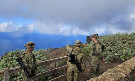 El Grupo Táctico ‘Canarias’ despliega en la isla de El Hierro para colaborar con la protección del territorio y su población
