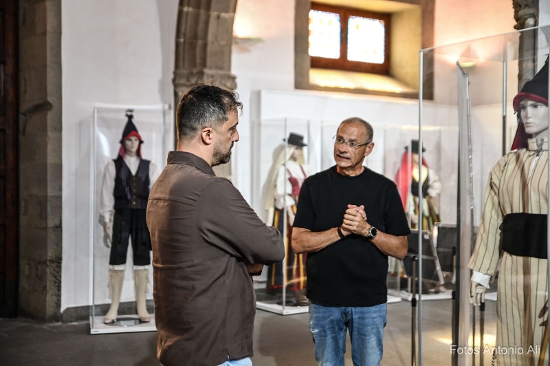 La sala de  San Pedro Mártir acoge la exposición ‘Las vestimentas tradicionales de Gran Canaria durante los siglos XVIII y XIX’