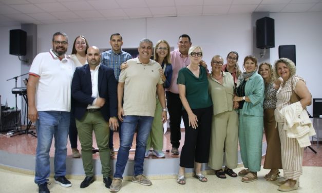 Con un salón abarrotado, MECLASA celebró 30 años de historia y rindió homenaje a quienes han tejido su legado vecinal