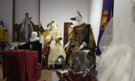 La ermita de San Miguel de La Laguna reúne tradición y arte en una exposición temporal de las libreas de Tenerife