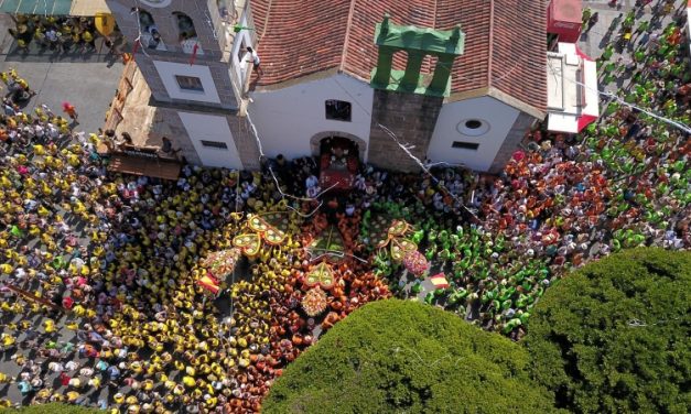 Tejina se prepara para vivir el día grande de sus fiestas patronales con la entrada los Corazones a la plaza