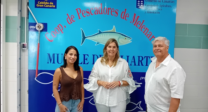 La concejala del Sector Primario María Calderín, visita  las nuevas instalaciones de la Lonja de Taliarte