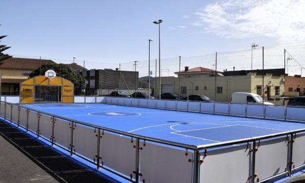 El Ayuntamiento de La Laguna y el Cabildo de Tenerife inauguran una nueva pista multideporte en San Lázaro