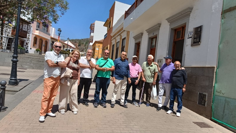 “Tertuliando desde la Resistencia” aterriza en Valsequillo: ¿Vientos de cambio o tormenta perfecta?