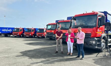 Telde refuerza su equipo de limpieza con 13 nuevos camiones de retirada de residuos