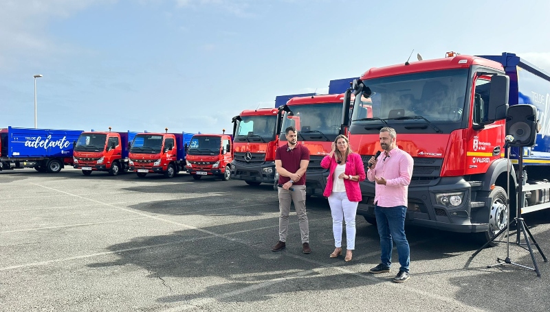 Telde refuerza su equipo de limpieza con 13 nuevos camiones de retirada de residuos