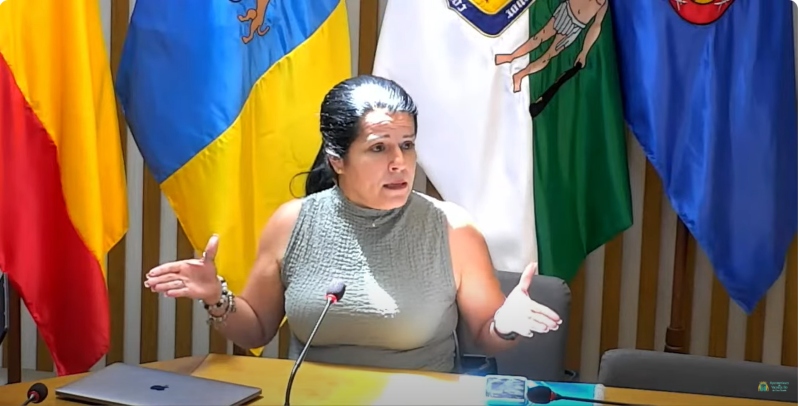 Comportamiento bochornoso de  Fabiola Calderín (CC), para con la concejala Lucía Melián