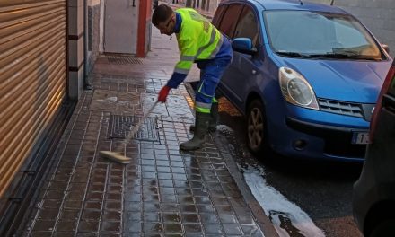 El servicio de limpieza de Telde realiza trabajos extraordinarios de baldeo en San Gregorio