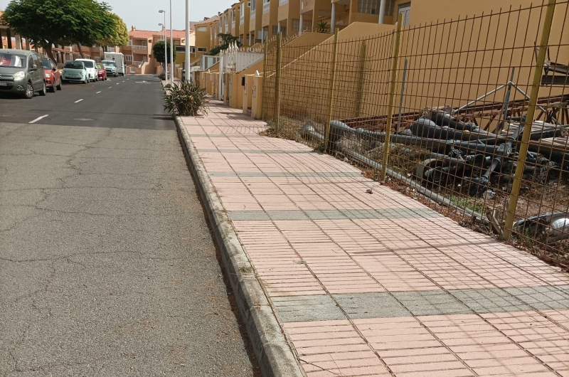 La Concejalía de Limpieza de Telde atiende las demandas de los vecinos de  la calle Alcaravanal en San Antonio