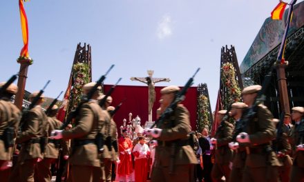 Las Fiestas del Cristo de La Laguna viven su día grande con el retorno de la imagen al Real Santuario