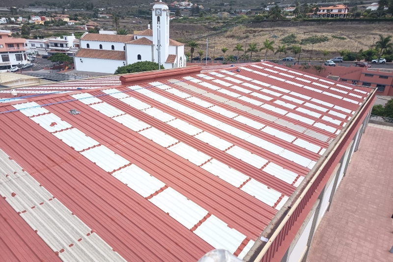 El Ayuntamiento de La Laguna finaliza las obras de acondicionamiento de la cubierta del pabellón de Valle de Guerra