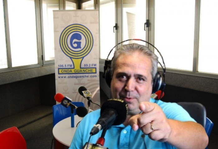 «El Pulso» de Juan Santana: Optimismo oficial, pragmatismo turístico y exorcismo político, todo en una semana