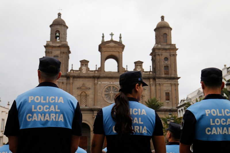 El Ayuntamiento de Las Palmas concede 28 medallas al mérito policial a agentes y colaboradores por su labor y trayectoria