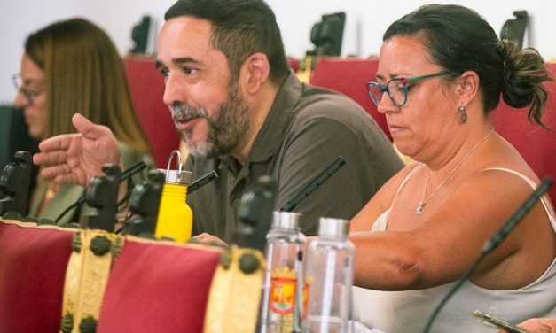 Unidas se puede denuncia que se mantienen ocho oficinas municipales cerradas y sin uso en Taco (La Laguna)