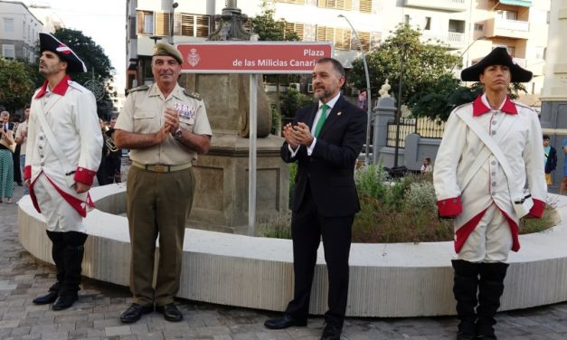 Santa Cruz inaugura un espacio público bajo el nombre de plaza de Las Milicias Canarias