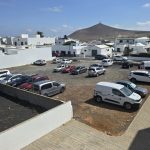 El Ayuntamiento de San Bartolomé de Lanzarote acondiciona y mejora la parcela de la calle Párroco San Martín destinada para estacionamiento 