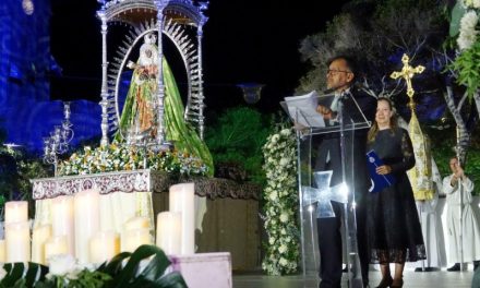 La Virgen de Candelaria inicia dos semanas de visita oficial a Santa Cruz