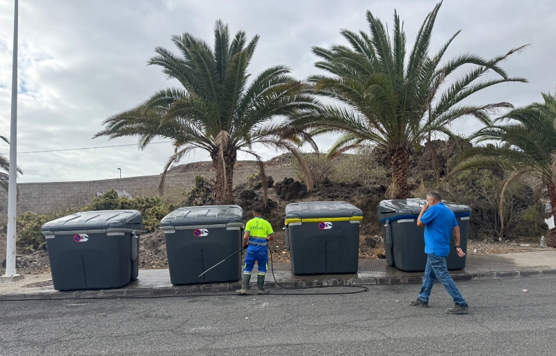 Telde instala 239 nuevos contenedores de basura en el Valle de Jinámar