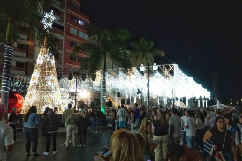 Santa Cruz inicia la campaña de Navidad el día 20 con el encendido de 4,5 millones de luces
