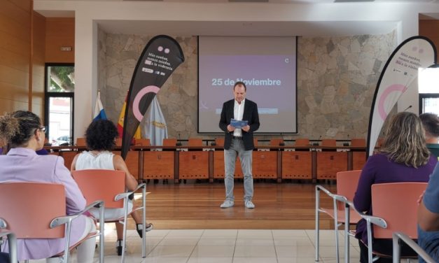 El Ayuntamiento de Agüimes expresa su rechazo a la violencia machista en un acto institucional por el 25N