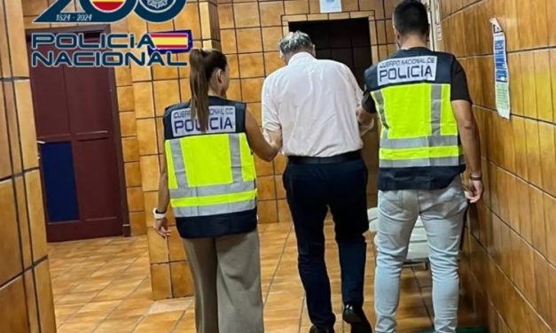 El médico de Telde detenido hace un mes violó a pacientes, algunas menores